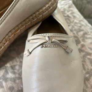 Prada Logo Round-Toe Espadrillas
